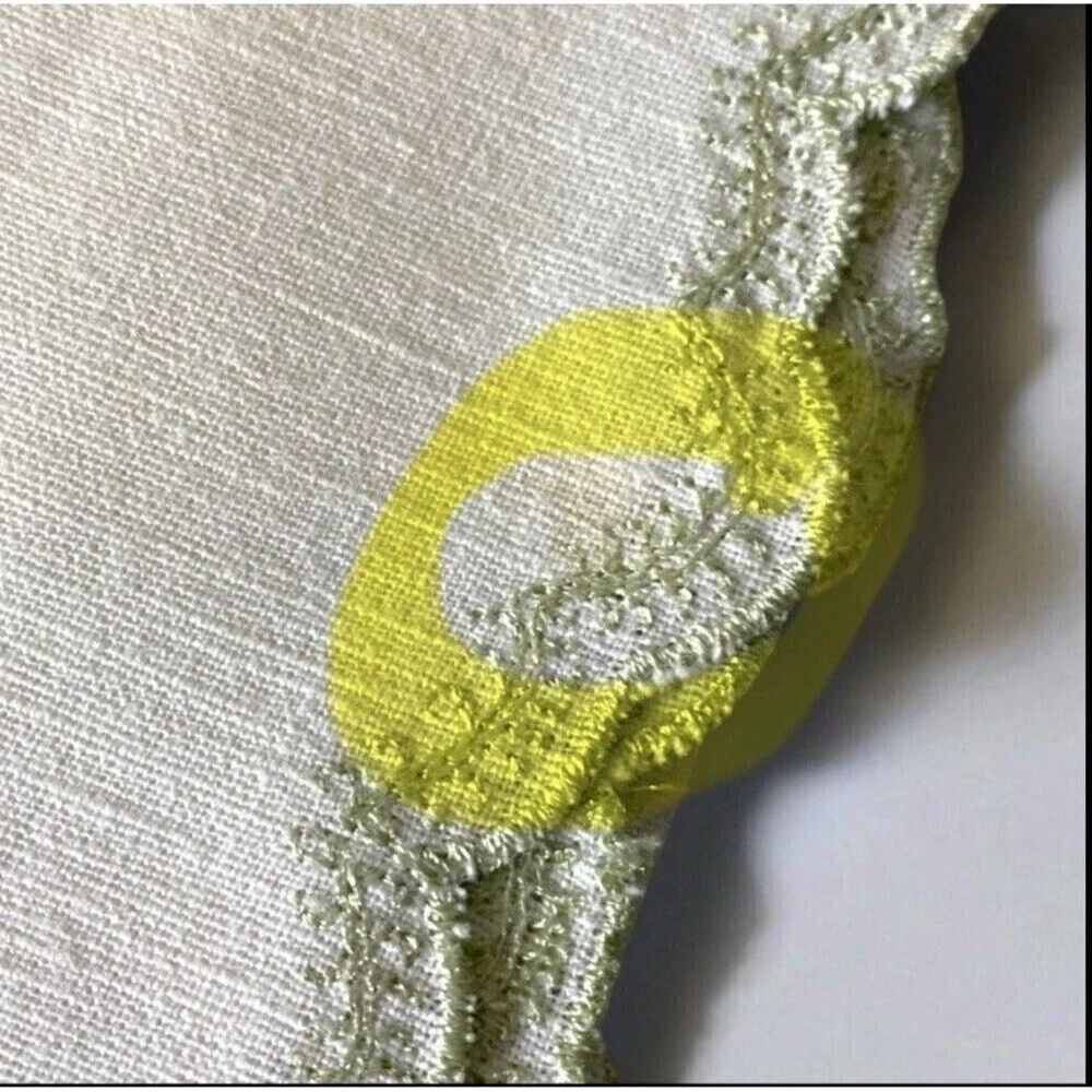 Simply Shabby Chic Rachel Ashwell Embroidered Cotton Linen Napkins Four 19”